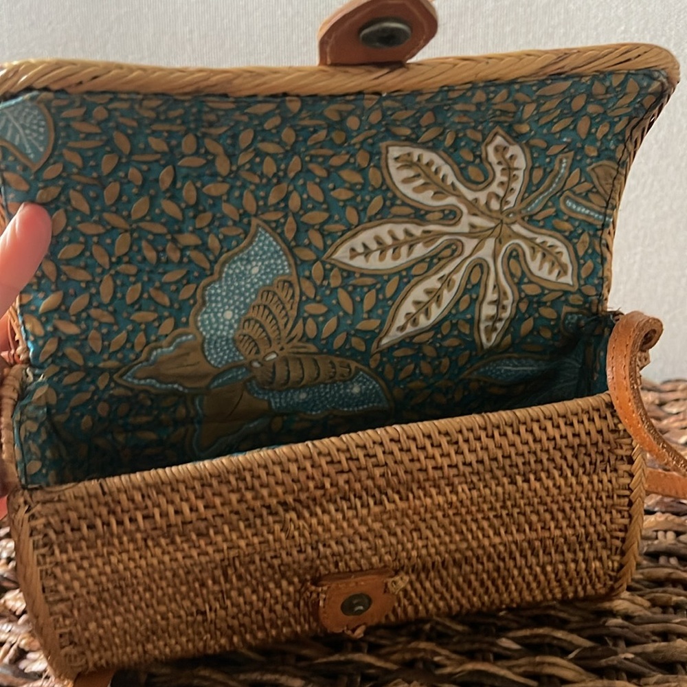 Woven Bamboo Purse (Crossbody / Shoulder / Clutch) - Picture 2 of 5